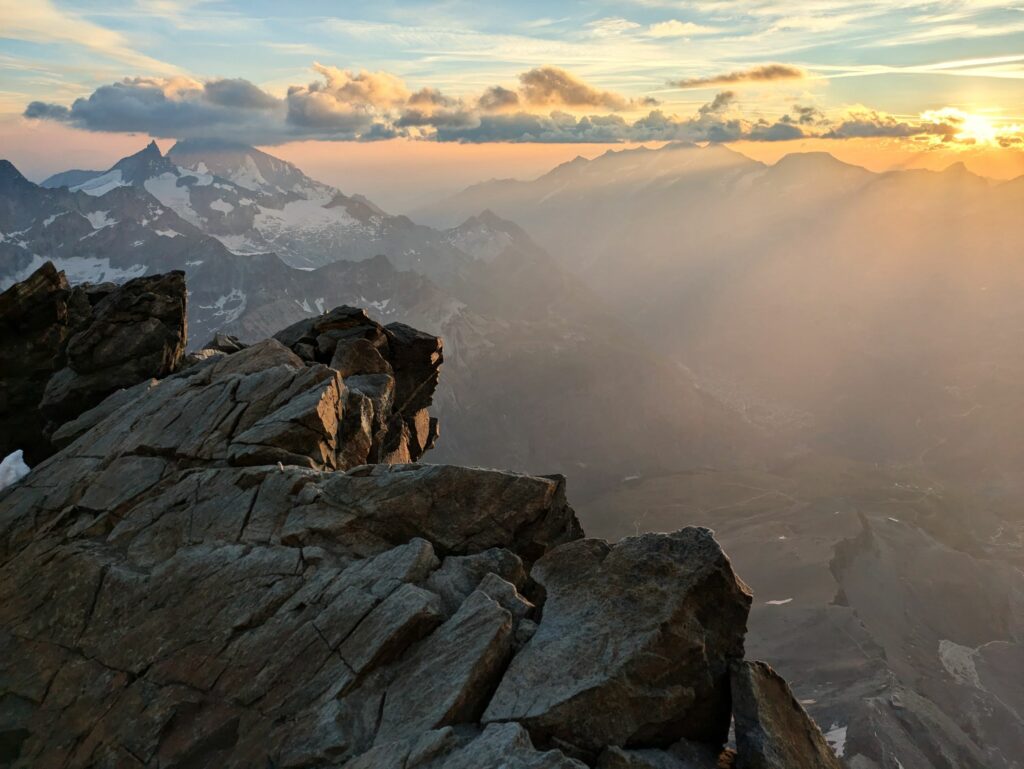 morgenstimmung matterhorn gefuehrter aufstieg morgenstimmung matterhorn gefuehrter aufstieg