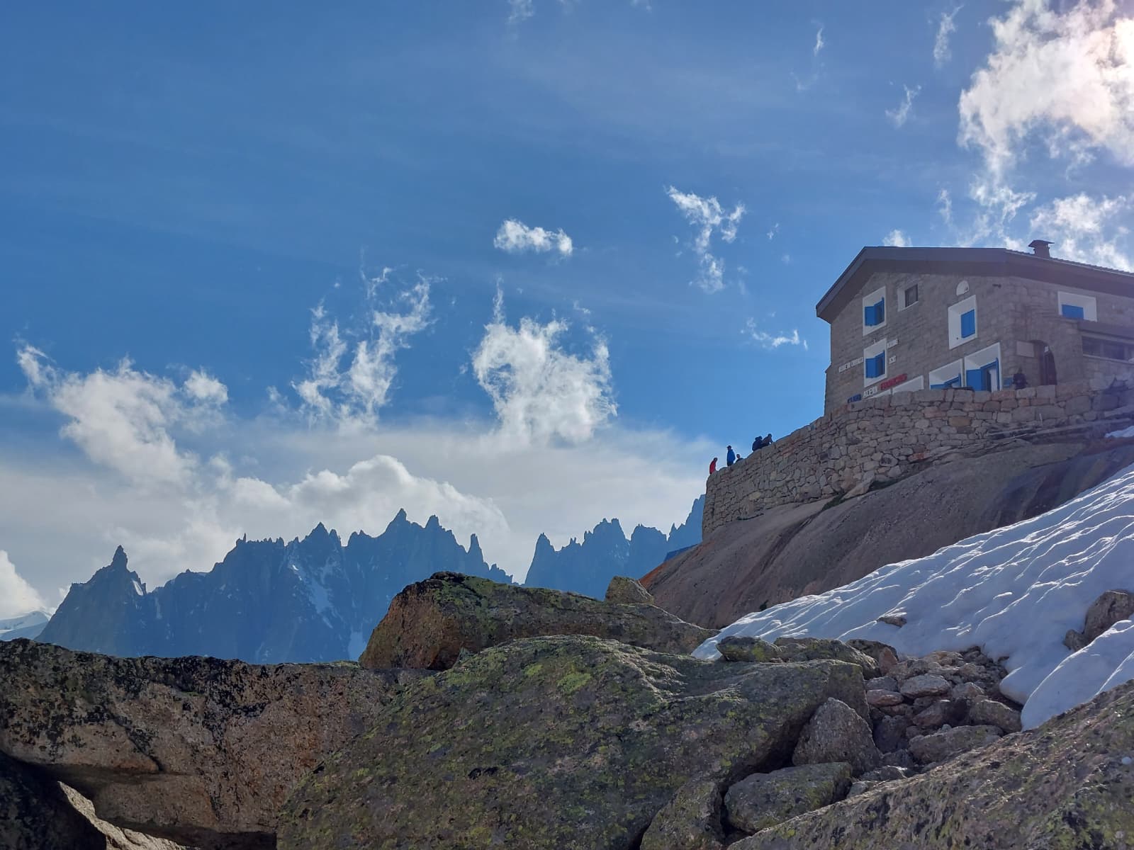 refuge du couvercle aiguille vert guiding